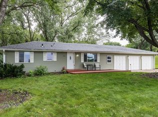 1515 Woodhill Rd, Burnsville, MN 55337