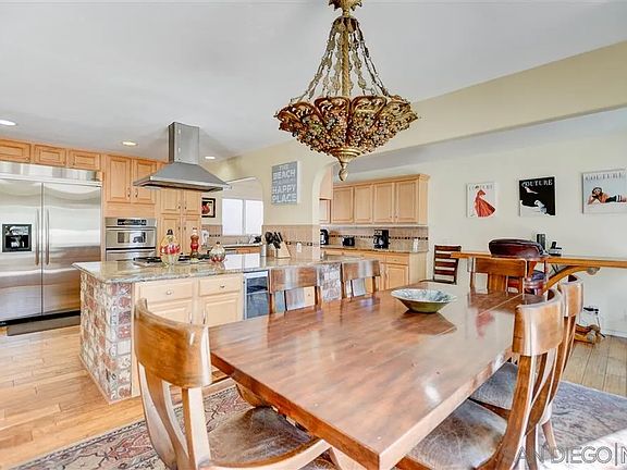 5th image of 8384 La Jolla Shores Dr
