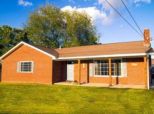 125 Rural St, Paden City, WV 26159