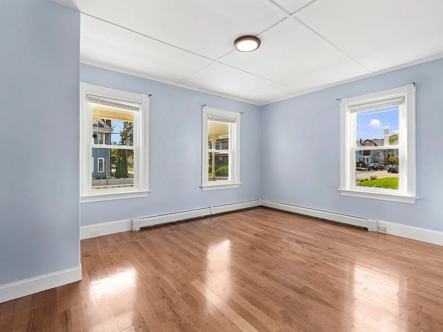 2 bed, 1.0 bath, 1000 sqft, $2,500 — Photo 4