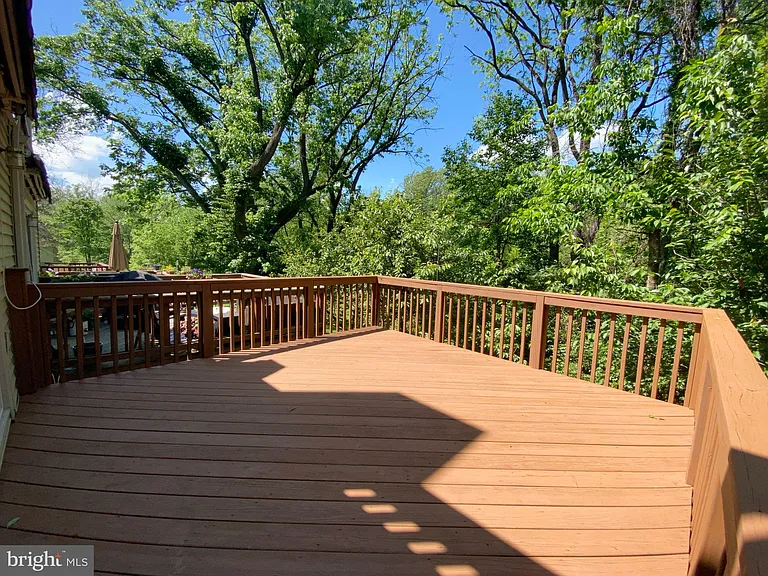326 Brigade Ct — Photo 9