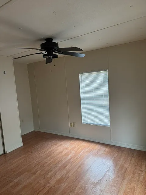 3 bed, 720 sqft, $675 — Photo 4