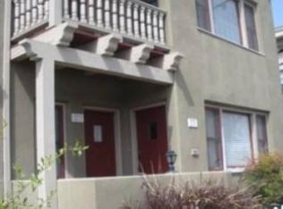 227 W 10th St, Long Beach, CA 90813