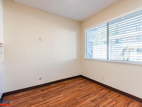 5th image of 1183 Leigh Ave APT 3