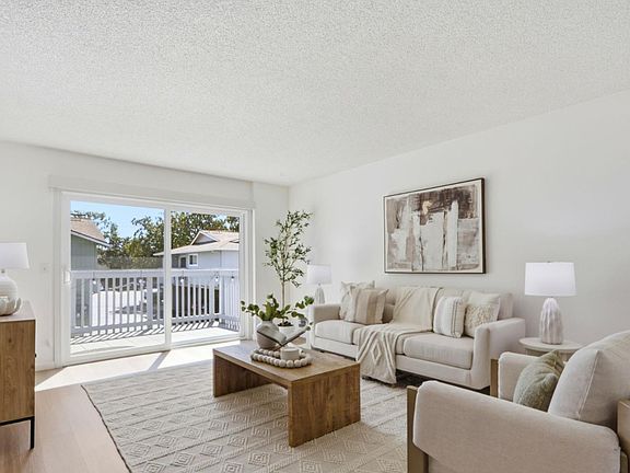 5th image of 1085 Reed Ave APT D