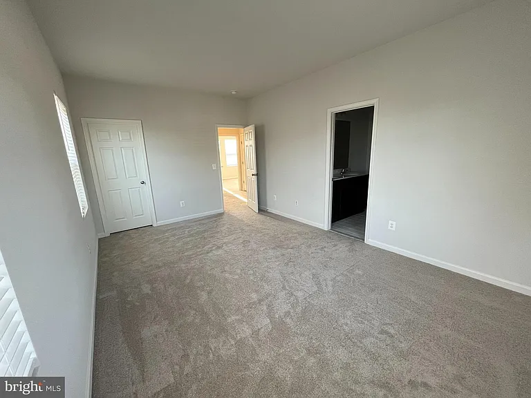 127 Lindy Way — Photo 11