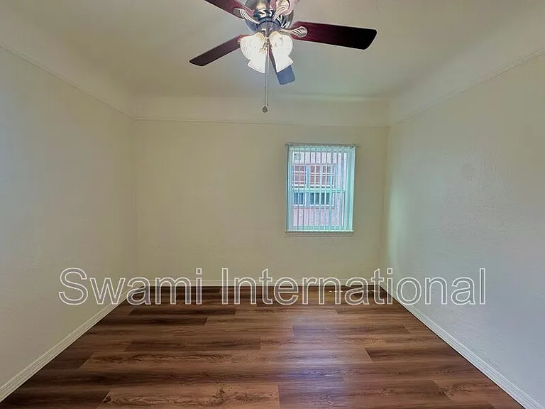 2066 Chestnut Ave — Photo 47