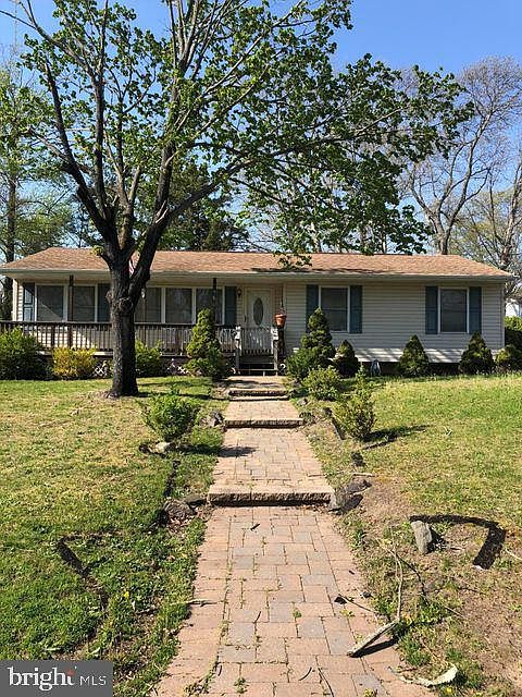 1st image of 1810 Shady Ln