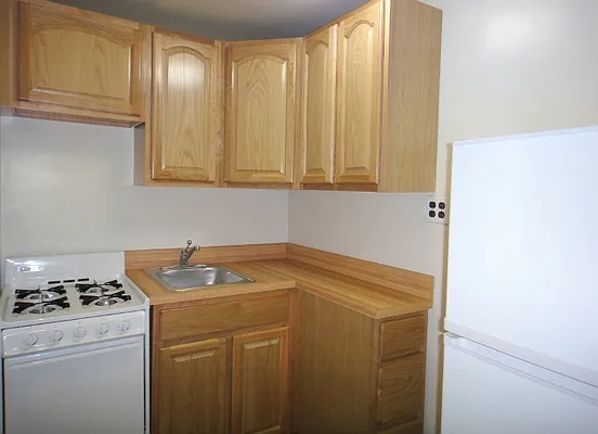 Rented by Balass Ralph, LREB | media 34