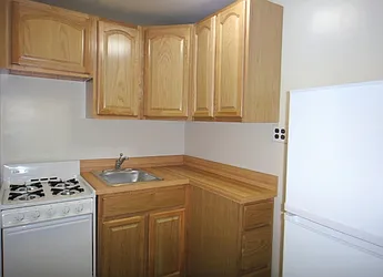 Rented by Balass Ralph, LREB