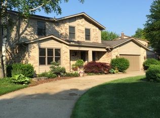 22087 Cumberland Dr, Northville, MI