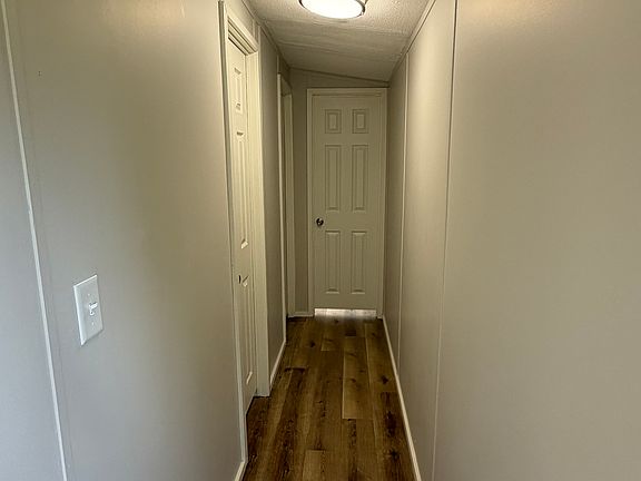 3rd image of 247 Kitchings Cir