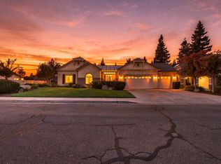 2041 N Peppertree Court, Visalia, CA 93291