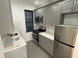 25-43 38th St #2A, Astoria, NY 11103