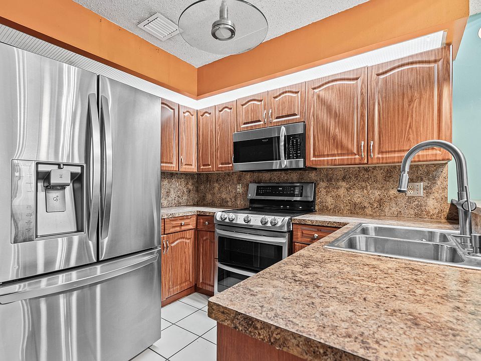 1st image of 7198 Sportsmans Drive #2