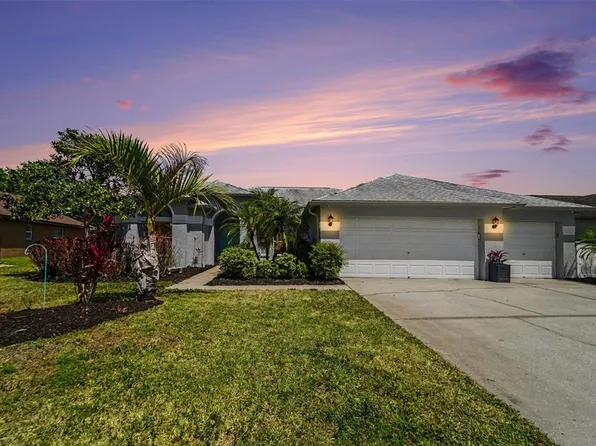 19717 Wyndham Lakes Dr, Odessa, FL 33556