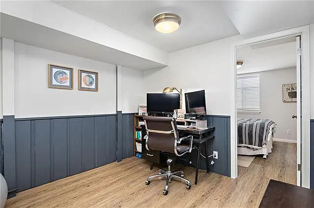 5217 W 72nd St — Photo 26