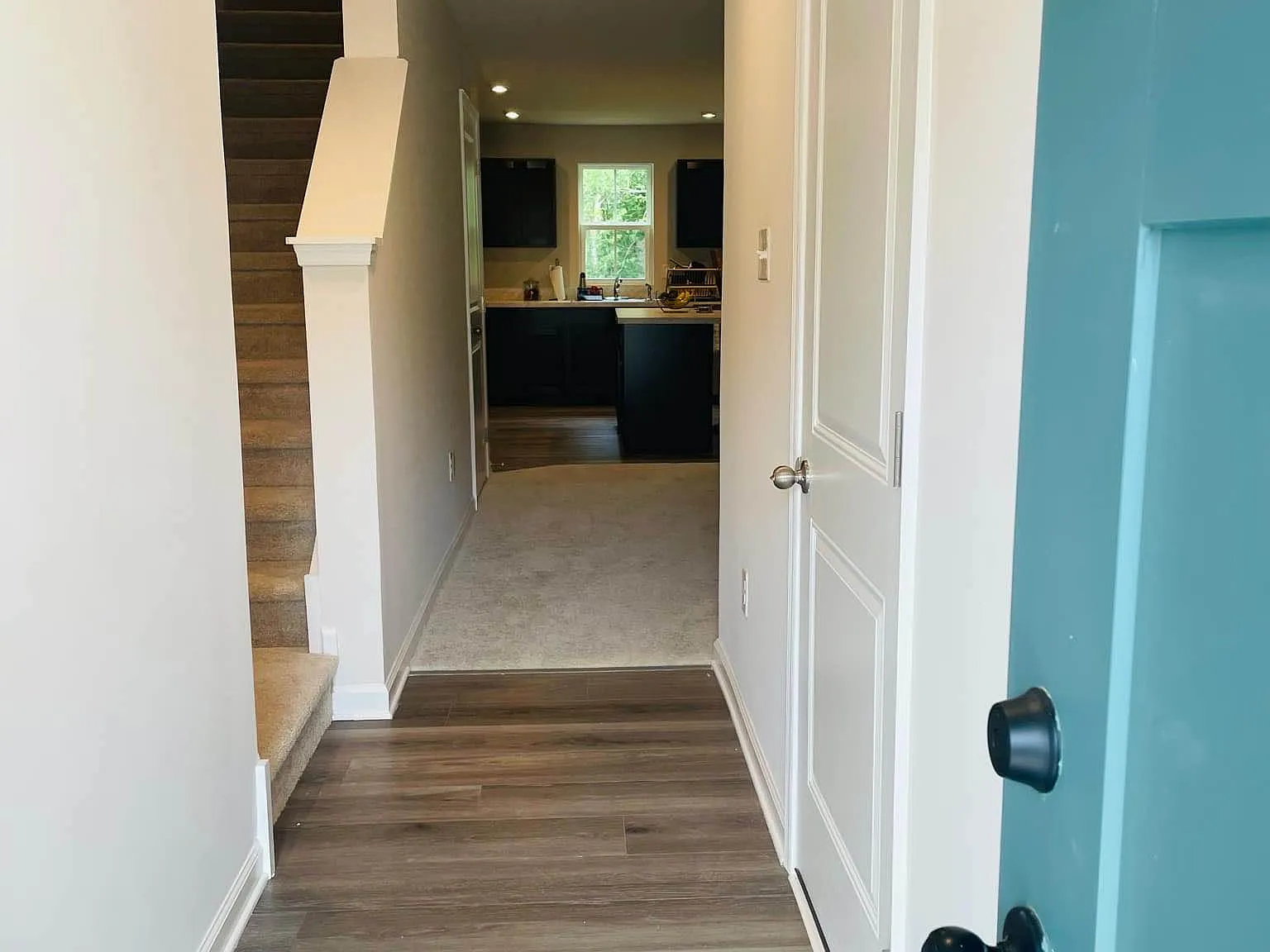3 bed, 2.5 bath, 1496 sqft, $2,950 — Photo 2