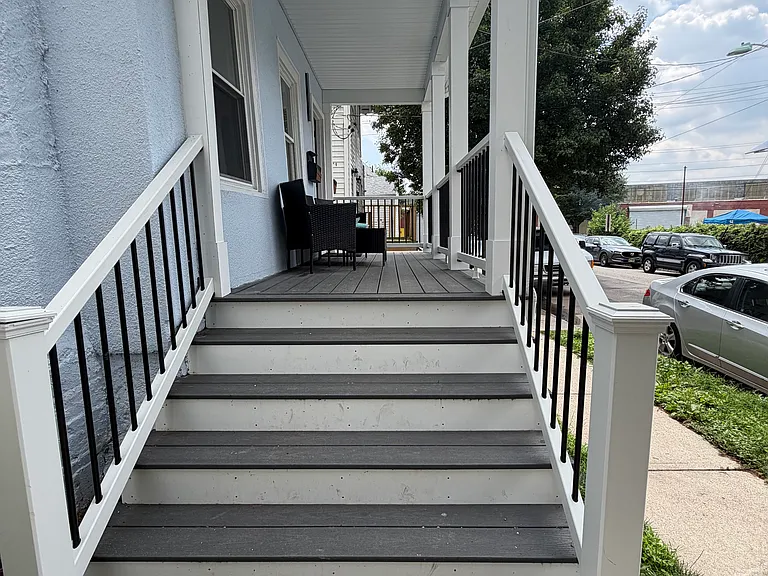 24 Dean St — Photo 17