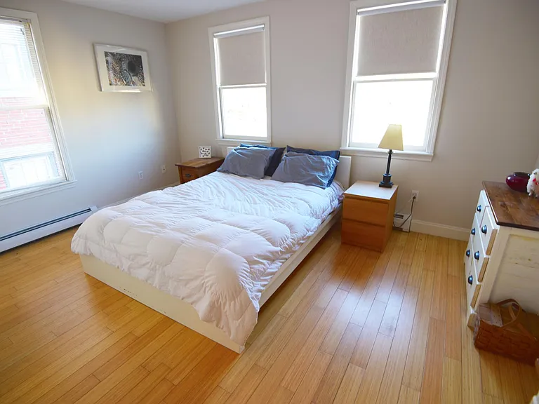 52 Maple St — Photo 14