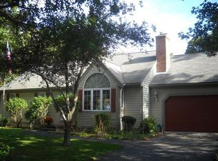 7 Carleton Dr, Mashpee, MA 02649