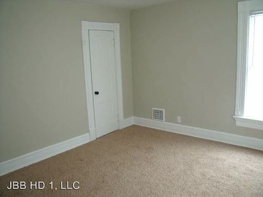 4th image of 2520 7th Ave