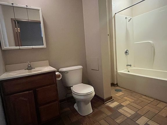 2nd image of 20 Forest Ave #202