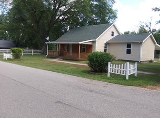 407 Walnut St, Iberia, MO 65486