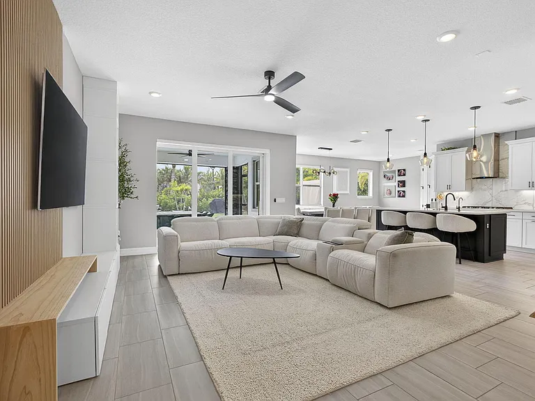 12534 Triumph Ln — Photo 9