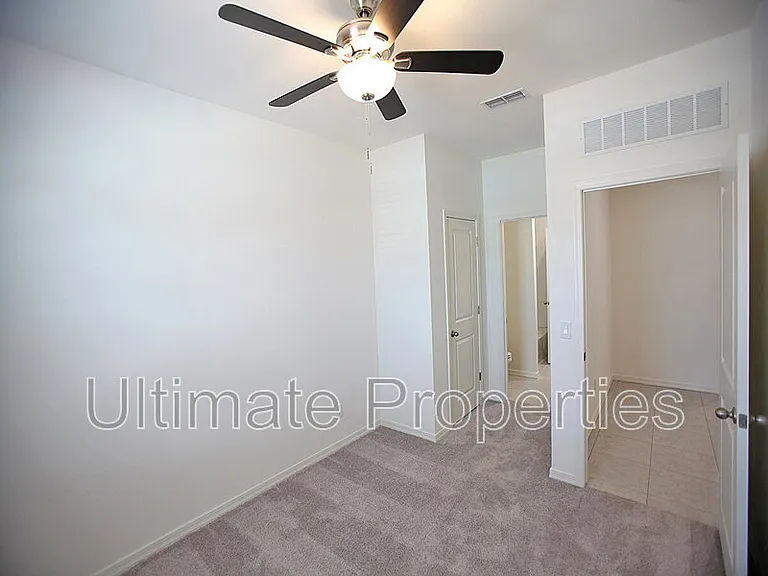 5923 N 200th Ave — Photo 5