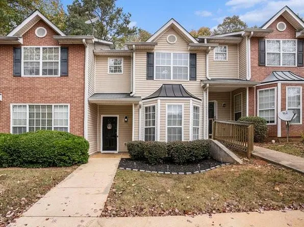 1495 Riverrock Trl, Riverdale, GA 30296