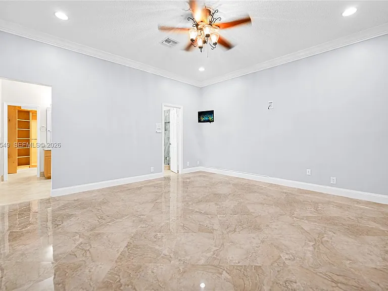 1067 SW 92nd Ave — Photo 18