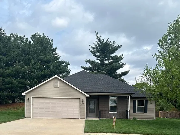 2605 Meadow Ridge Dr, Saint Joseph, MO 64504