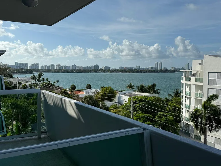 1917 Bay Dr #3 — Photo 15