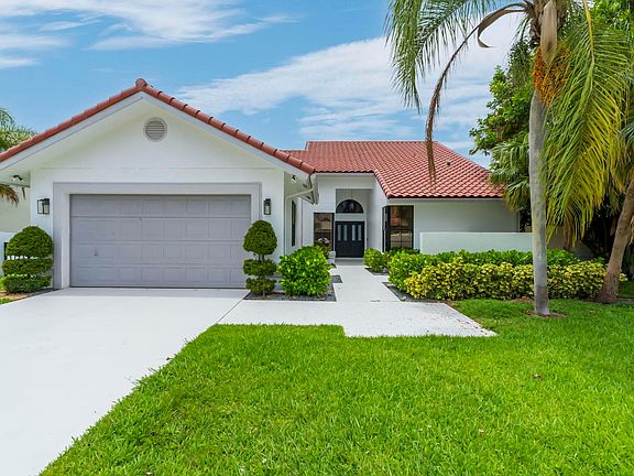 3rd image of 19325 Cherry Hills Terrace