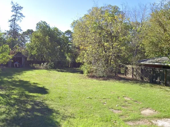 809 Hill St, Springhill, LA 71075