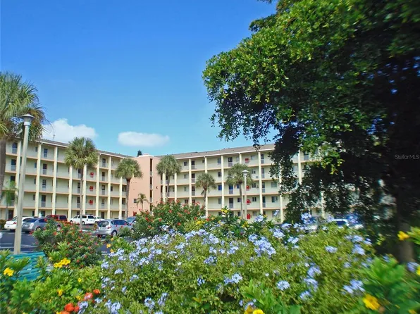 3772 Lake Bayshore Dr #K517, Bradenton, FL 34205