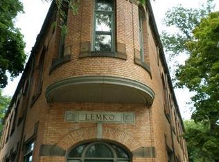 2337 W 11th St APT 8, Cleveland, OH 44113