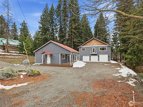 2nd image of 181 Redwood Lane
