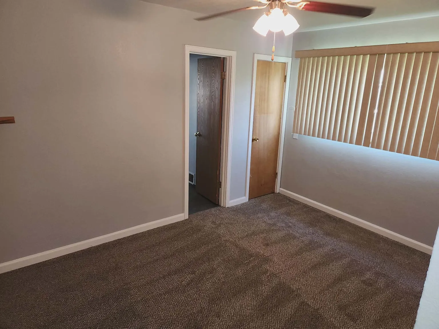 3 bed, 1176 sqft, $2,700 — Photo 2