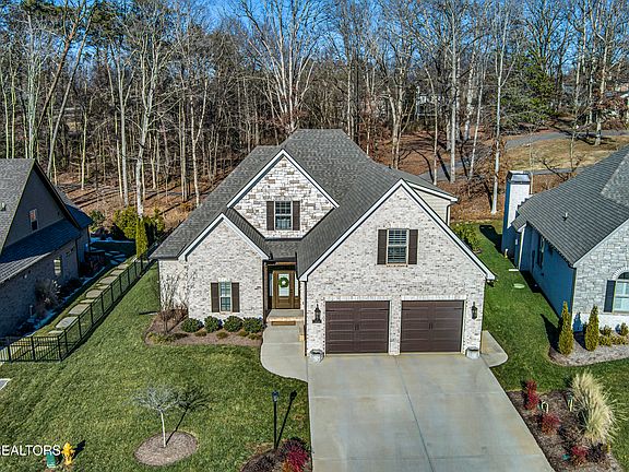 3rd image of 1416 Bronze Ln