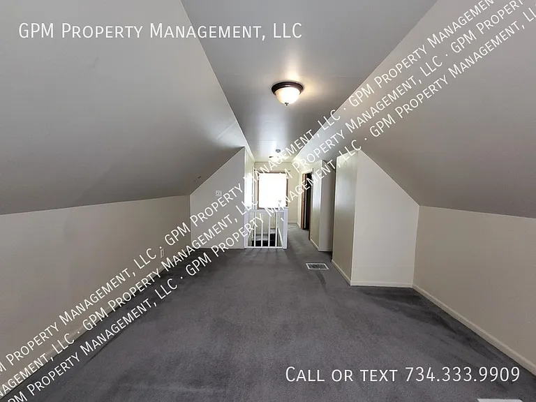 15806 Meyer Ave — Photo 12