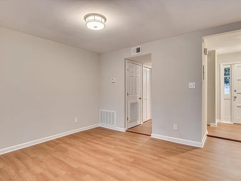 305 Telfair St — Photo 10