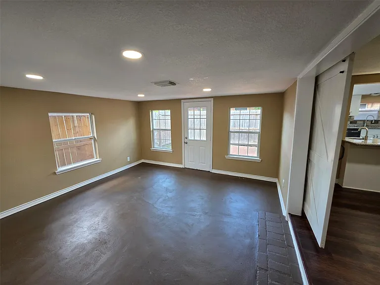 4105 Rutland St — Photo 21