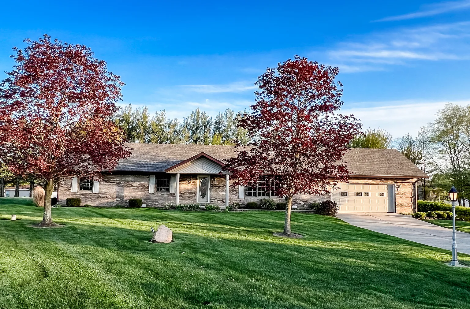 607 Kovacs Dr photo 1