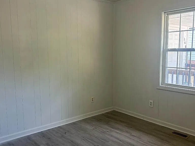 Unit Photo