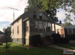 141 Lavender St, Monroe, MI 48162