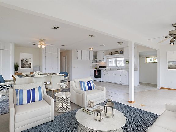 4th image of 302 Avenida 15