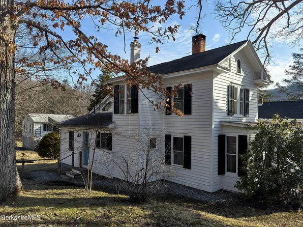 32 Kirk St, Great Barrington, MA 01230