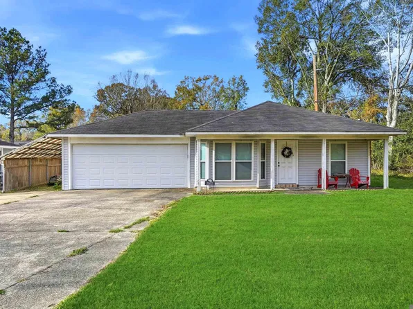 10225 Blackwater Rd, Baker, LA 70714